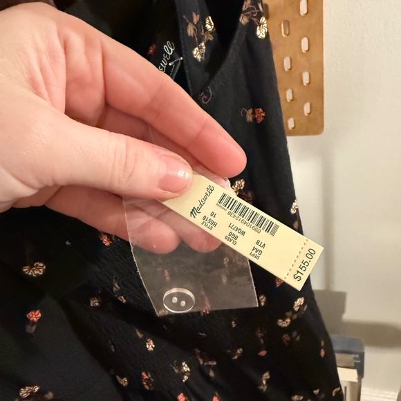 MADEWELL SMOCKED V-NECK FLORAL JUMPSUIT — SIZE 10 — NWT - Picture 2 of 5